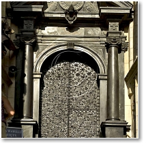(74/98): Krakw Wawel wejscie do Katedry, portal