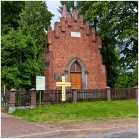(133/153): Ustjanowa Górna - Neogotycka kaplica grobowa Szemekowskich