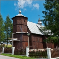 (140/153): Wańkowa - Cerkiew drewniana greckokatolicka (przeniesiona z Ropienki w 1985 r.)  obiekt zrekonstruowano z przeznaczeniem na kościół rzymskokatolicki.