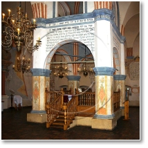 (23/52): Tykocin synagoga fragment wntrza