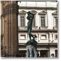 (48/124): Florencja, rzeźba na rynku