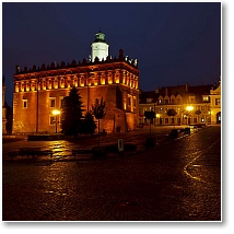 (31/46): Sandomierz - rynek i ratusz, noc