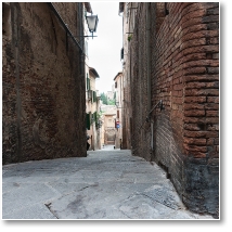 (96/124): Siena, uliczka